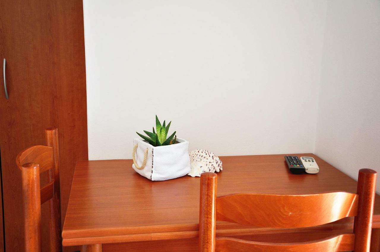 Sunrise Apartments And Studio Apartments لوكفا روجوزنيكا المظهر الخارجي الصورة