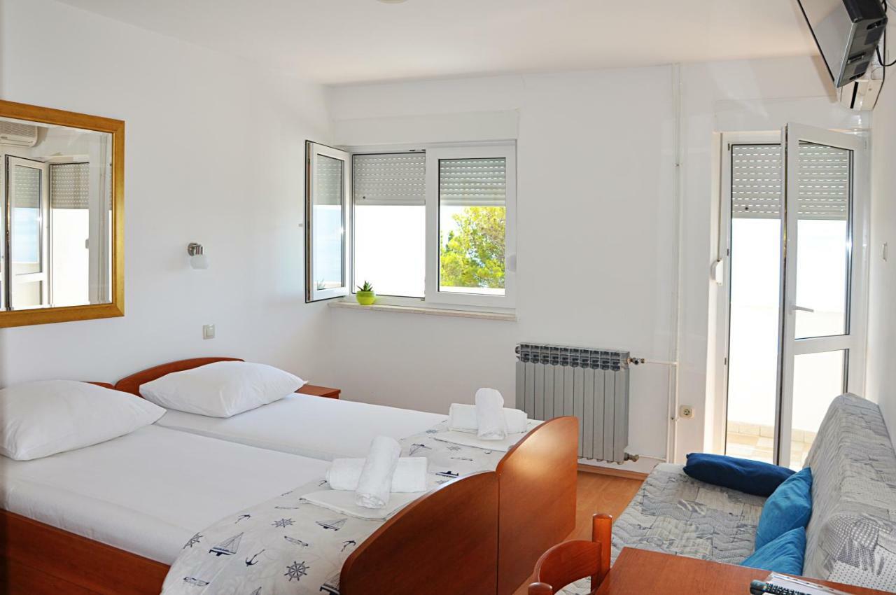 Sunrise Apartments And Studio Apartments لوكفا روجوزنيكا المظهر الخارجي الصورة