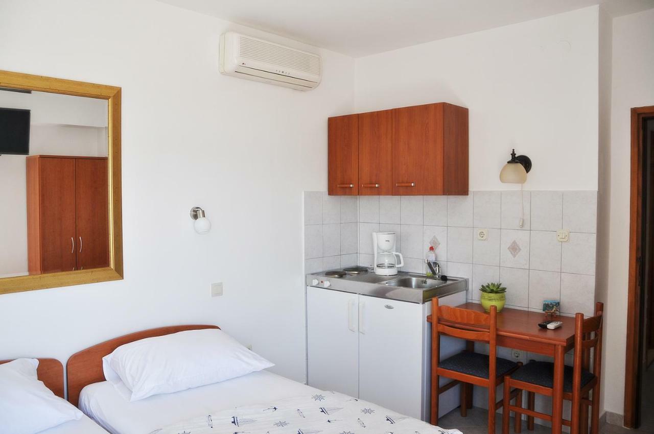 Sunrise Apartments And Studio Apartments لوكفا روجوزنيكا المظهر الخارجي الصورة