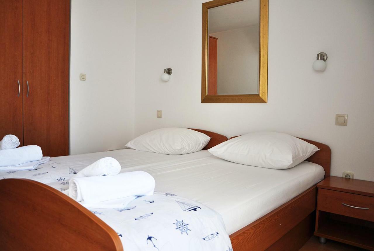 Sunrise Apartments And Studio Apartments لوكفا روجوزنيكا المظهر الخارجي الصورة